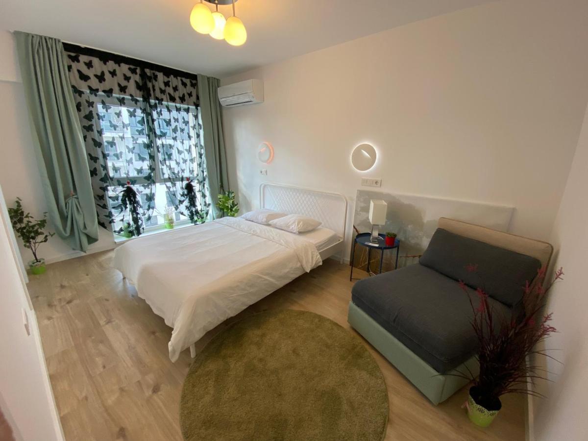 109-7 With Roof View Apartment *