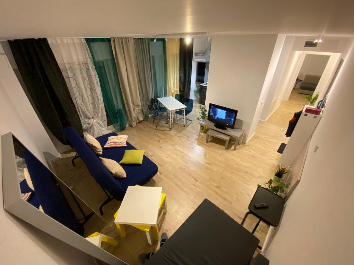 109-7 With Roof View * Bucharest