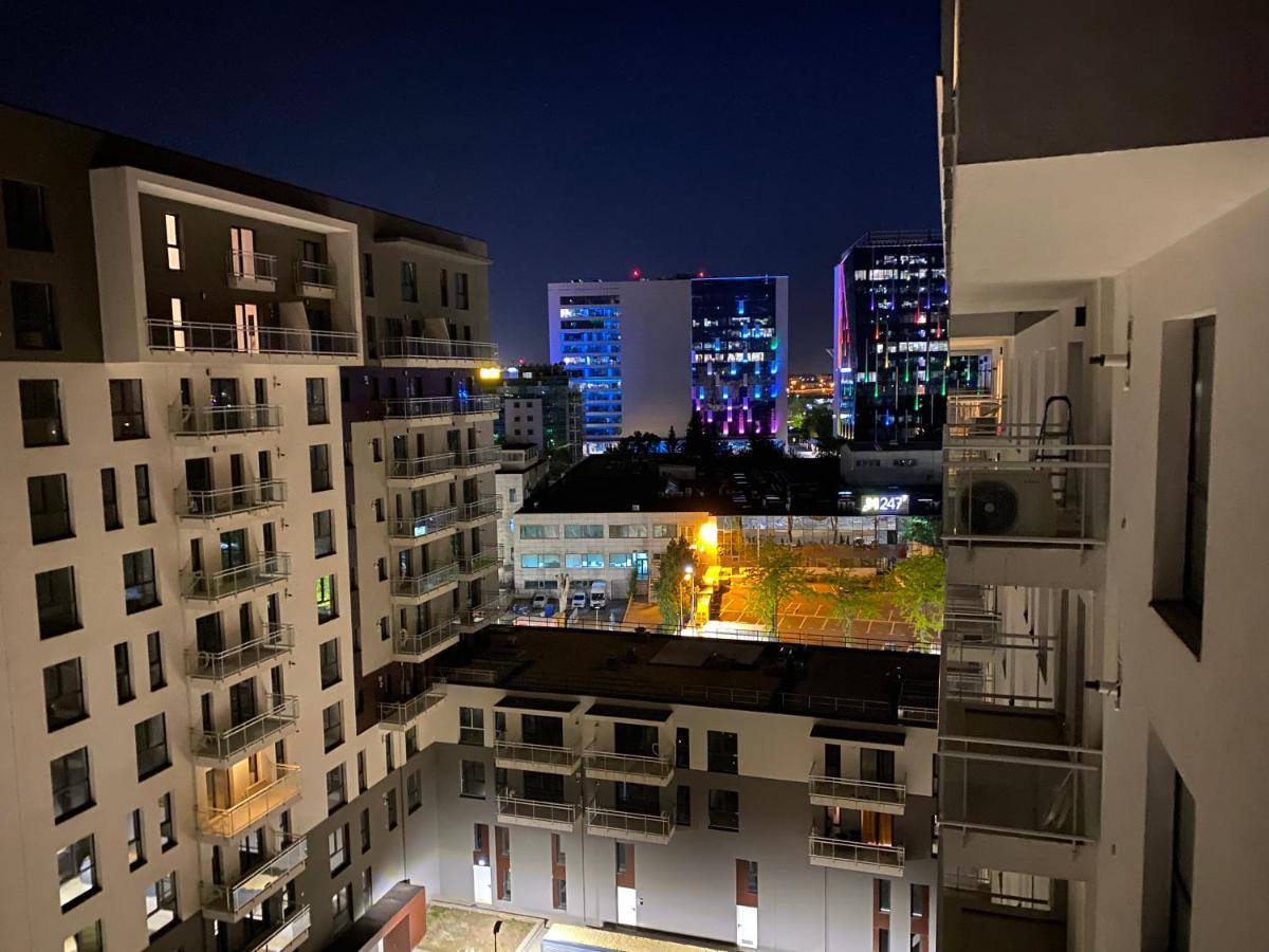 Apartment 109-7 With Roof View Bucharest