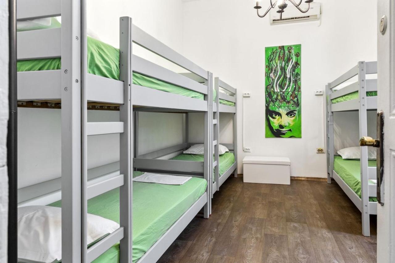 Friends Hostel *