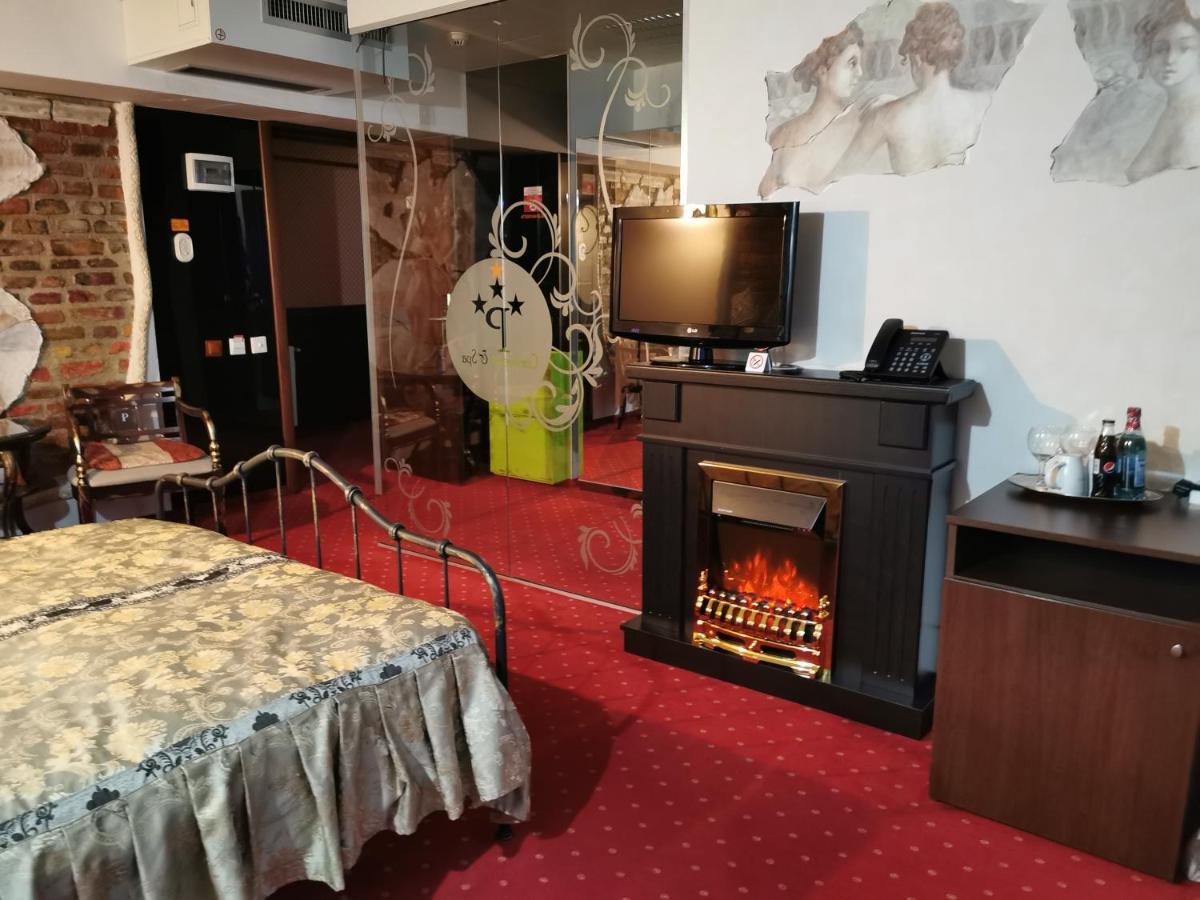 Grand Pier Boutique 4 Stars Villa, Art Museum Deluxe Rooms,best Break From 59 Eur Per Night With Free Italian Breakfast For Minim 4 Nights *