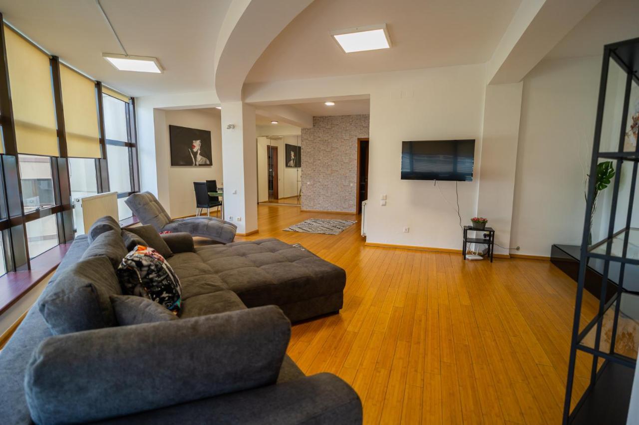 Sunny & Spacious Place With Breathtaking View Apartamento