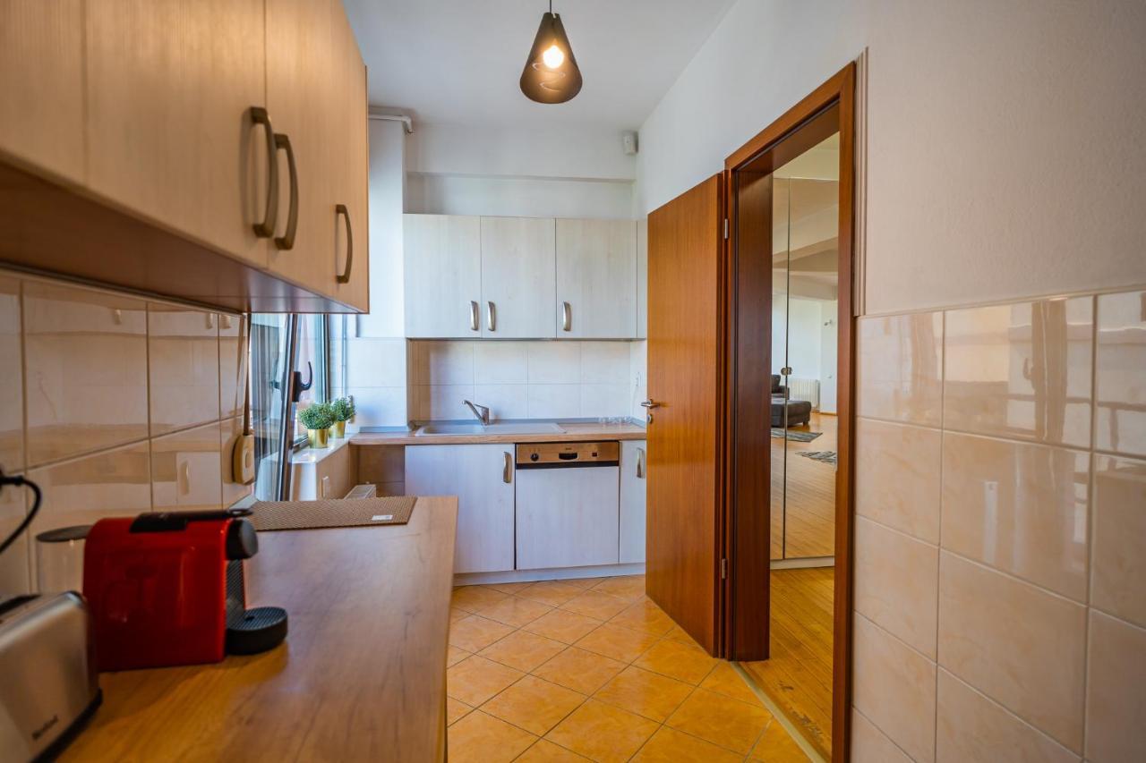Apartamento Sunny & Spacious Place With Breathtaking View Bucareste