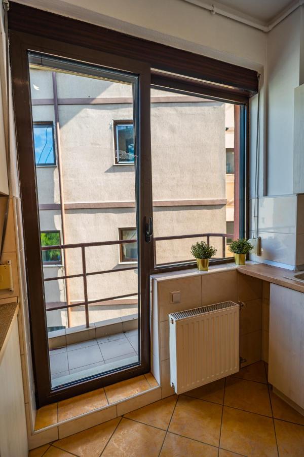 Sunny & Spacious Place With Breathtaking View * Bucareste