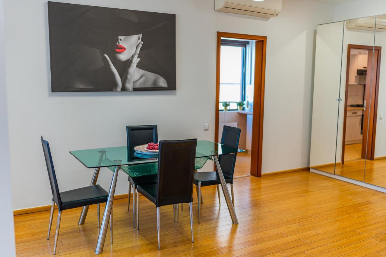 Apartamento Sunny & Spacious Place With Breathtaking View Bucareste