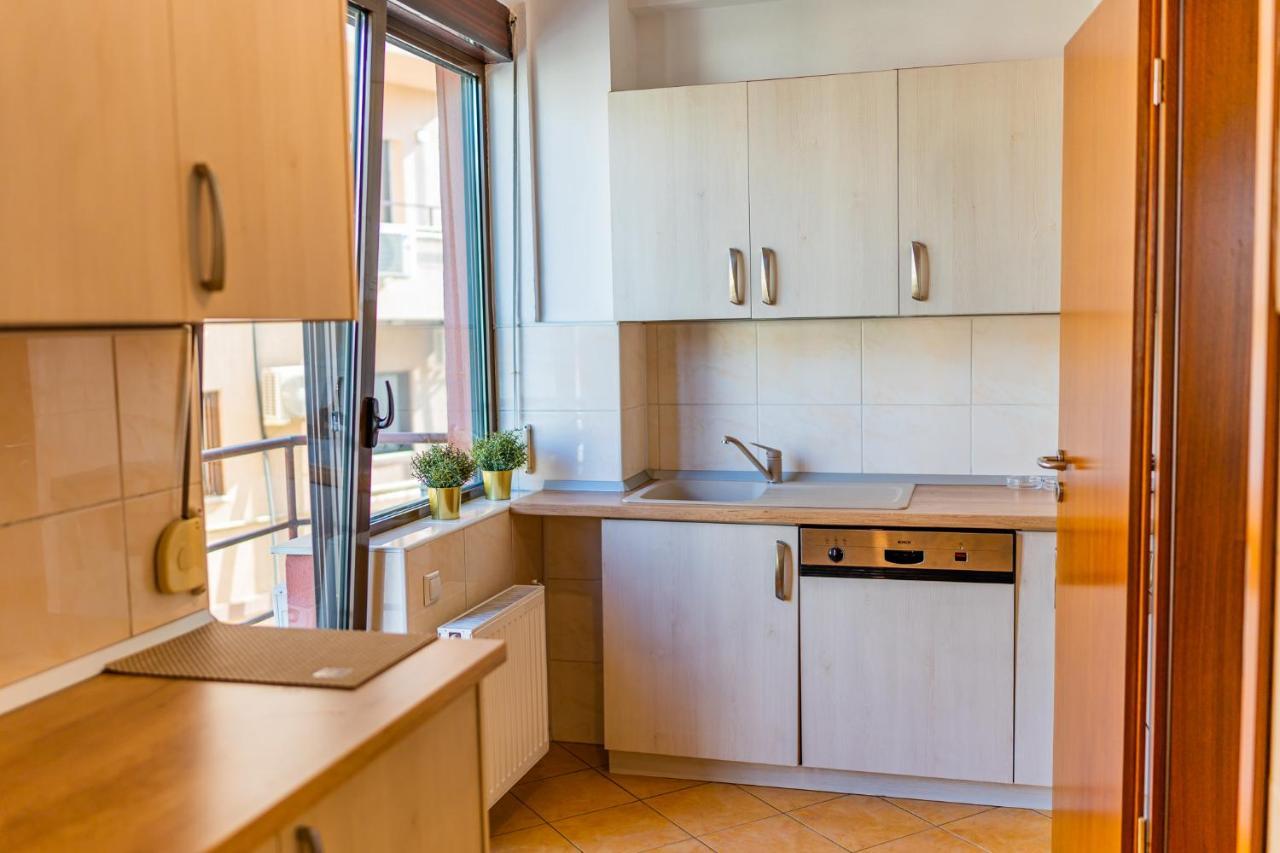 Sunny & Spacious Place With Breathtaking View * Bucareste