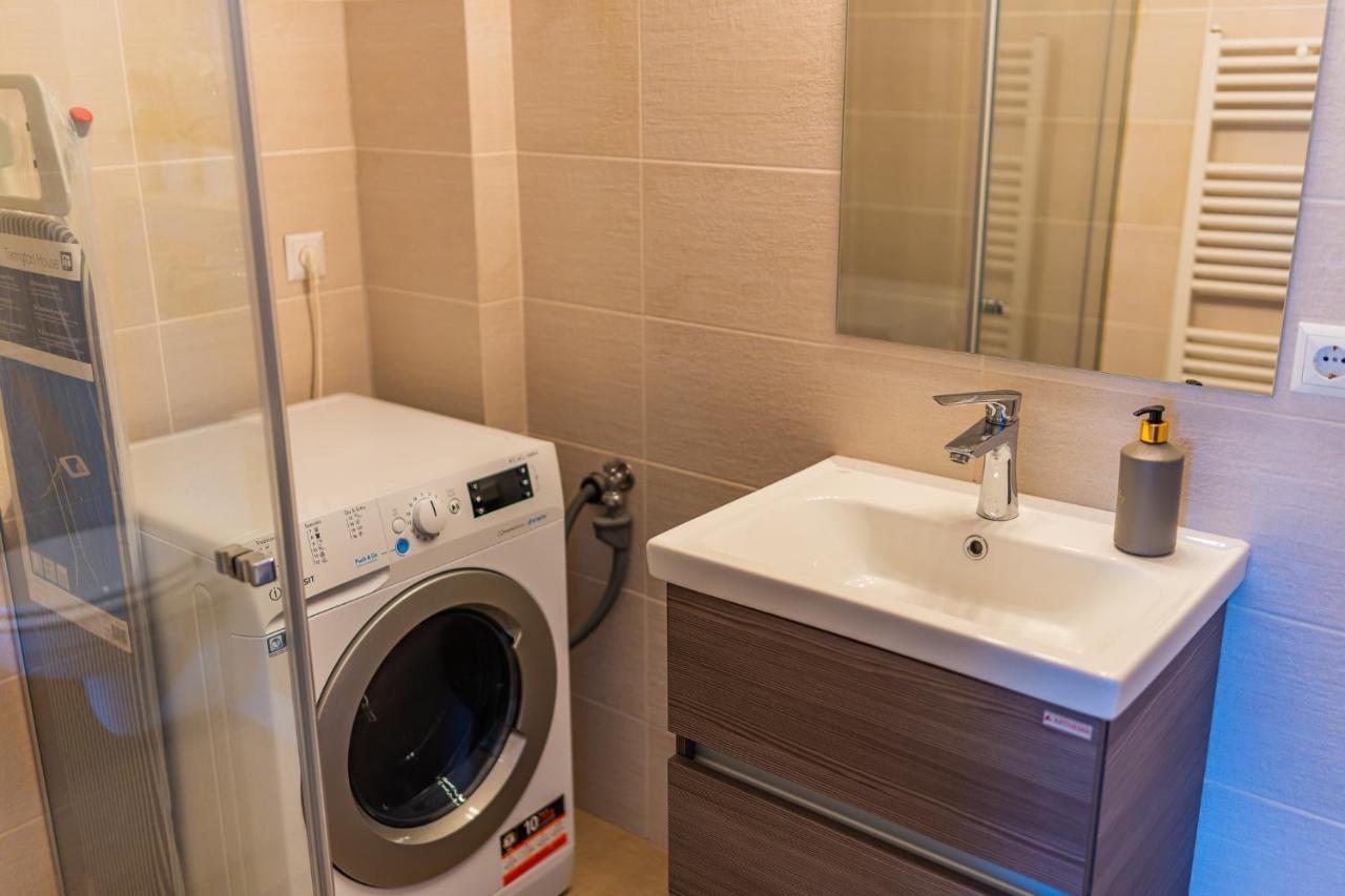 Apartamento Sunny & Spacious Place With Breathtaking View Bucareste