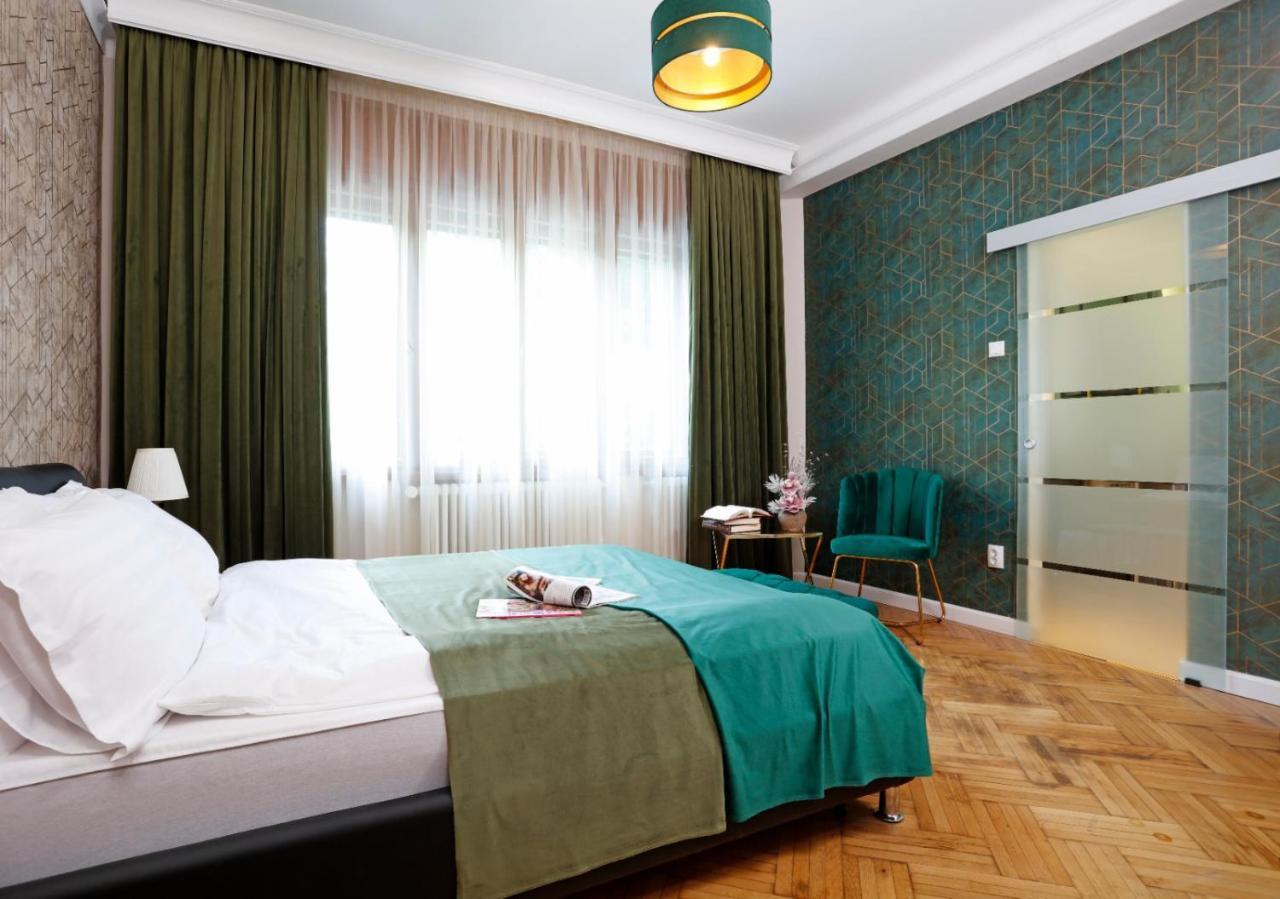 Panoramic Cismigiu Park Apartment *