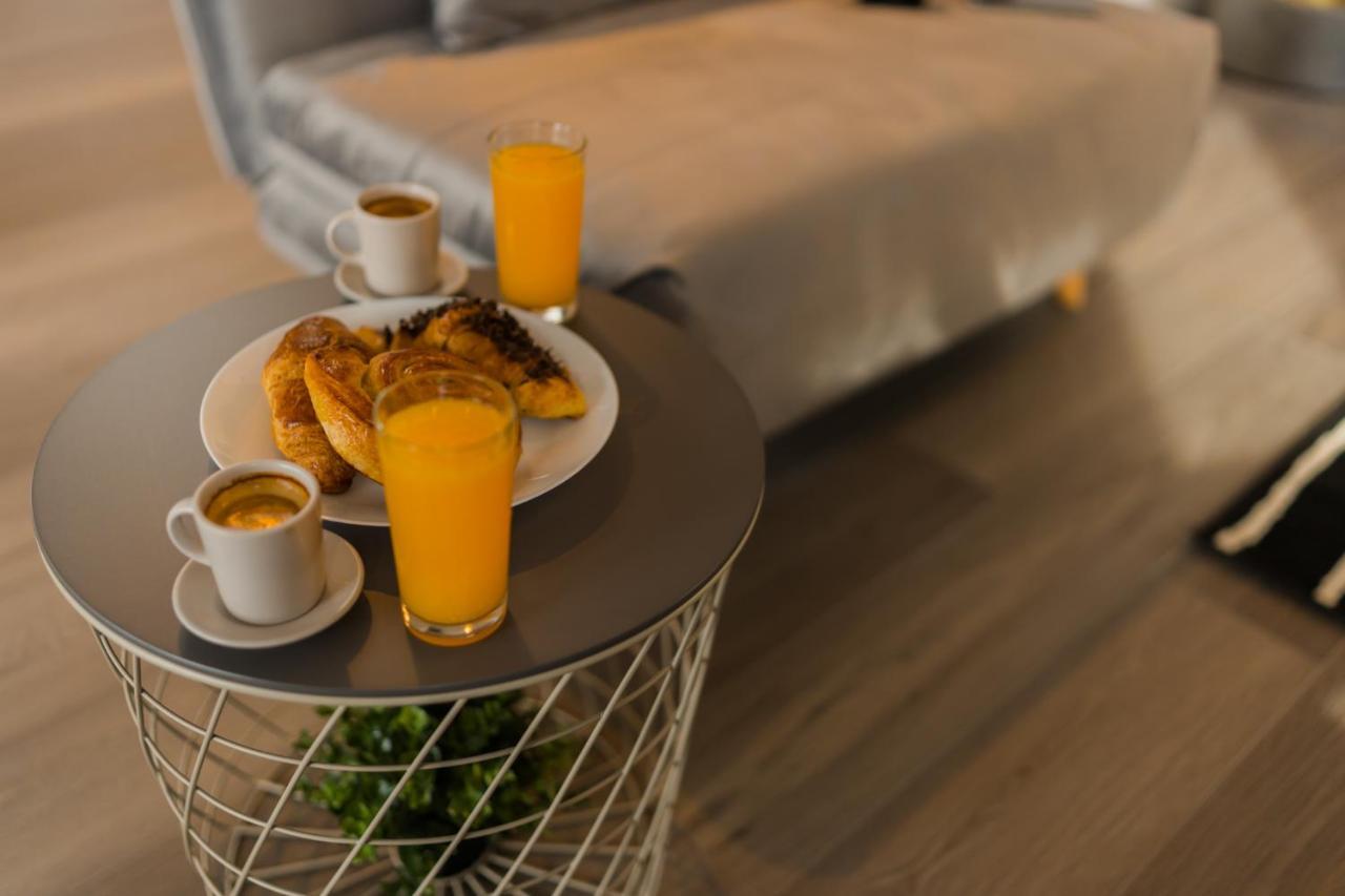 Apartament Penthouse With Huge Rooftop Terrace & View Bucureşti