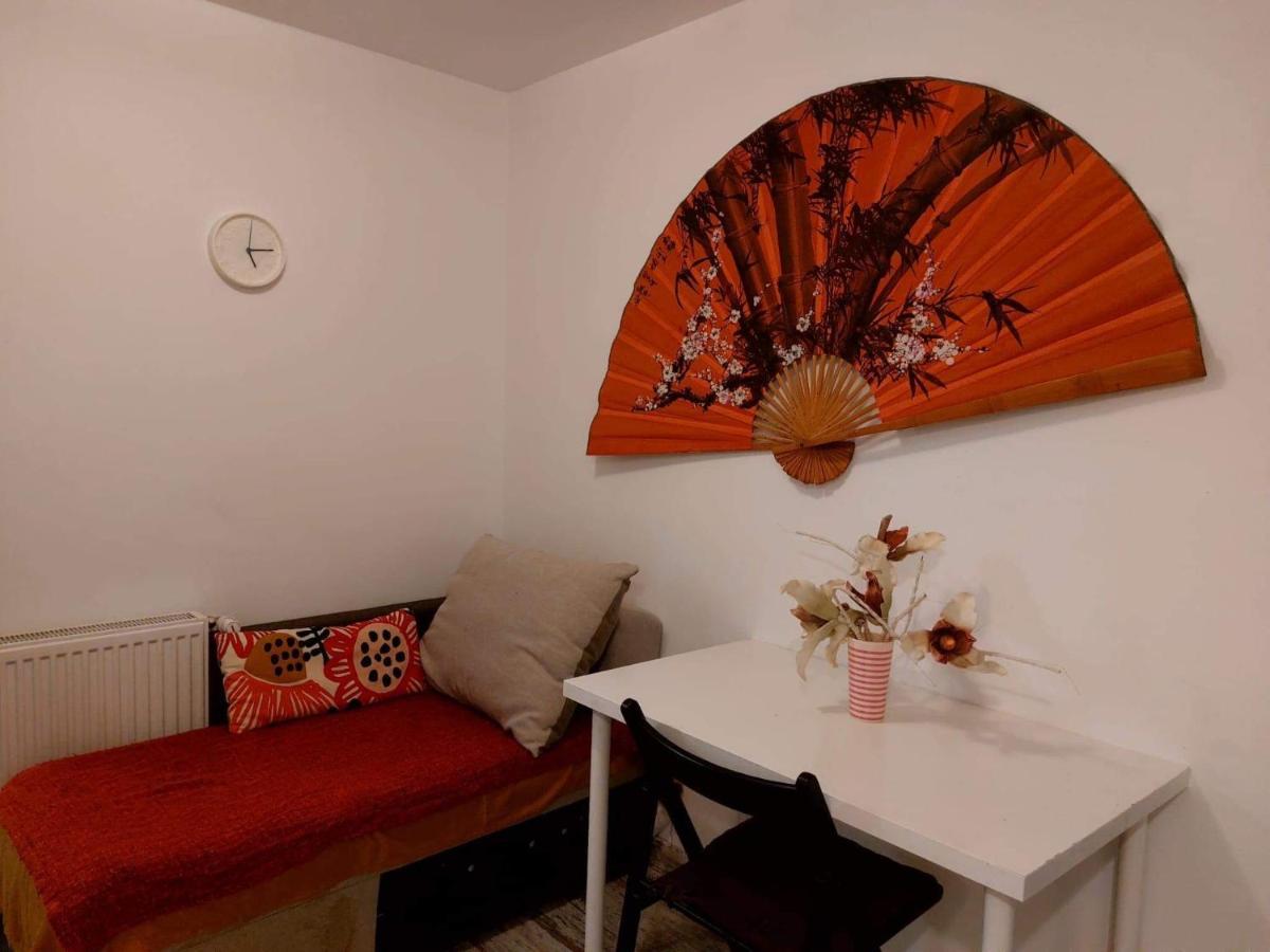 Apartment Huge 3 Apartament In City Center! Bucharest