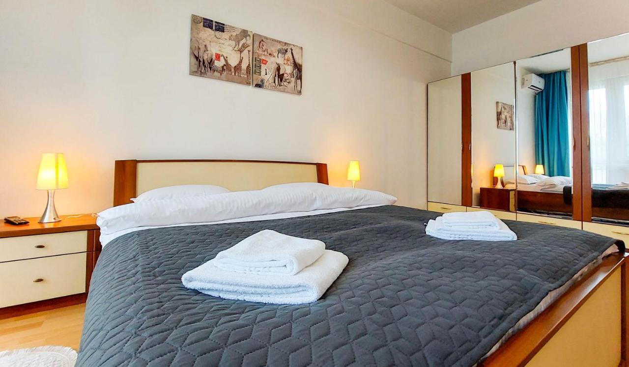 Apartment Bright & Stylish Family Steps To Old Town