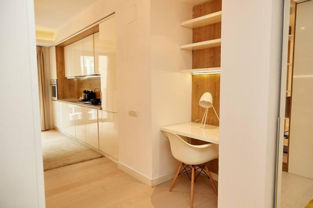 Vernescu Luxury 2 Apartamento Bucareste