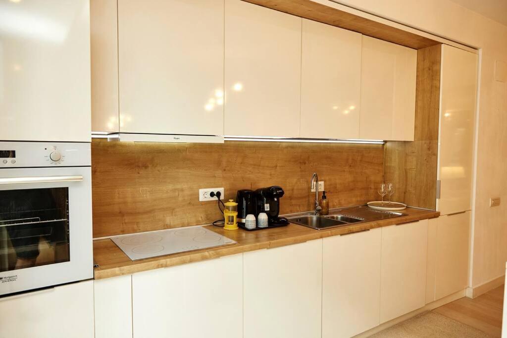 Vernescu Luxury 2 *