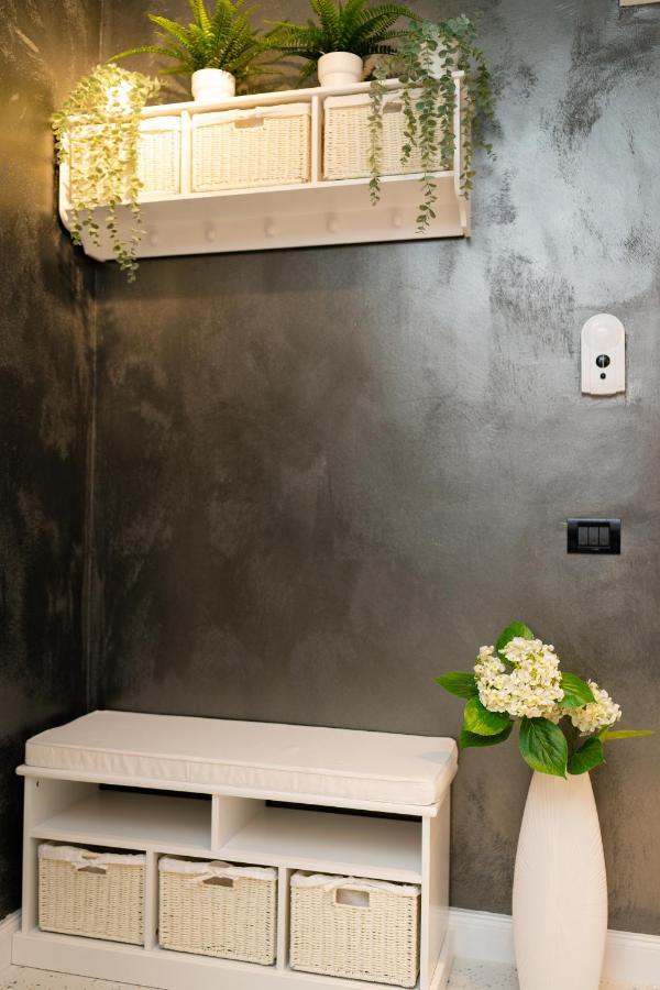 Artsy Riverside - 1br Amazing * Bucharest