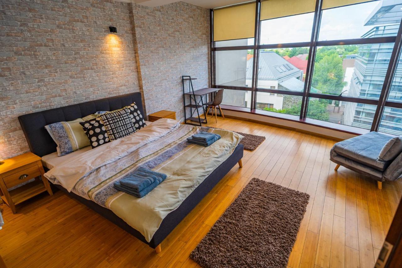 Sunny & Spacious Place With Breathtaking View *
