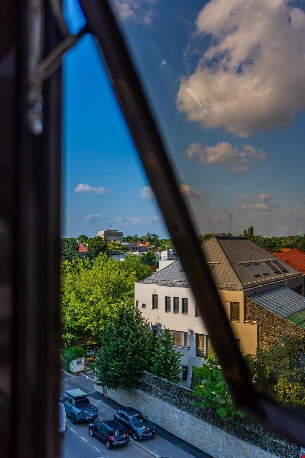 Sunny & Spacious Place With Breathtaking View Apartamento Bucareste