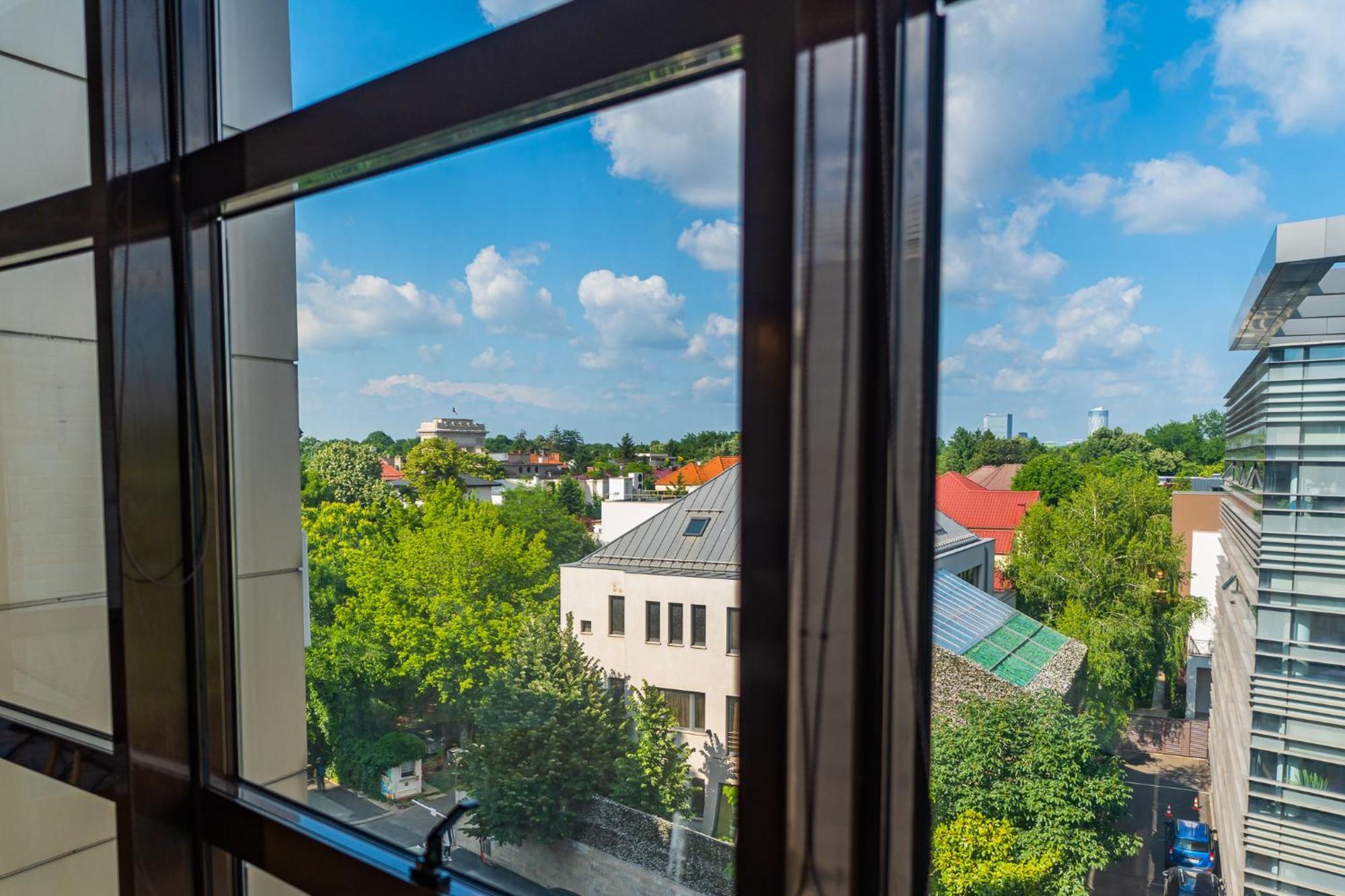 Apartamento Sunny & Spacious Place With Breathtaking View Bucareste