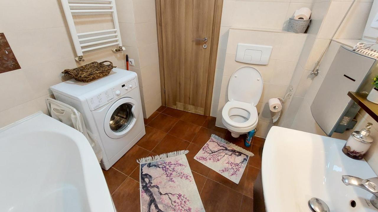 Fancy 1bd Family Friendly In Historical Centre Bucareste