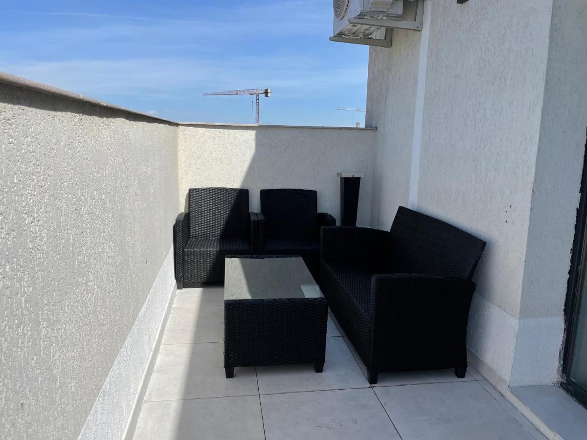 Marvelous 4 Penthouse Rooftop Terrace W14+w15 Bucureşti