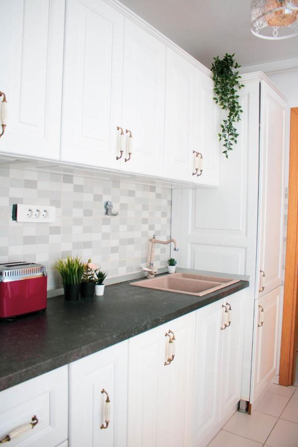 Cozy Special Queen Mary With Parking Apartamento