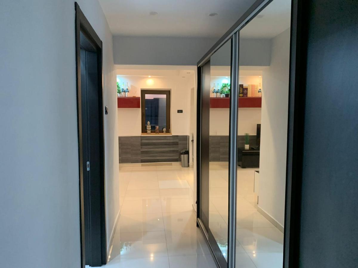 Penthouse Complex 5 *