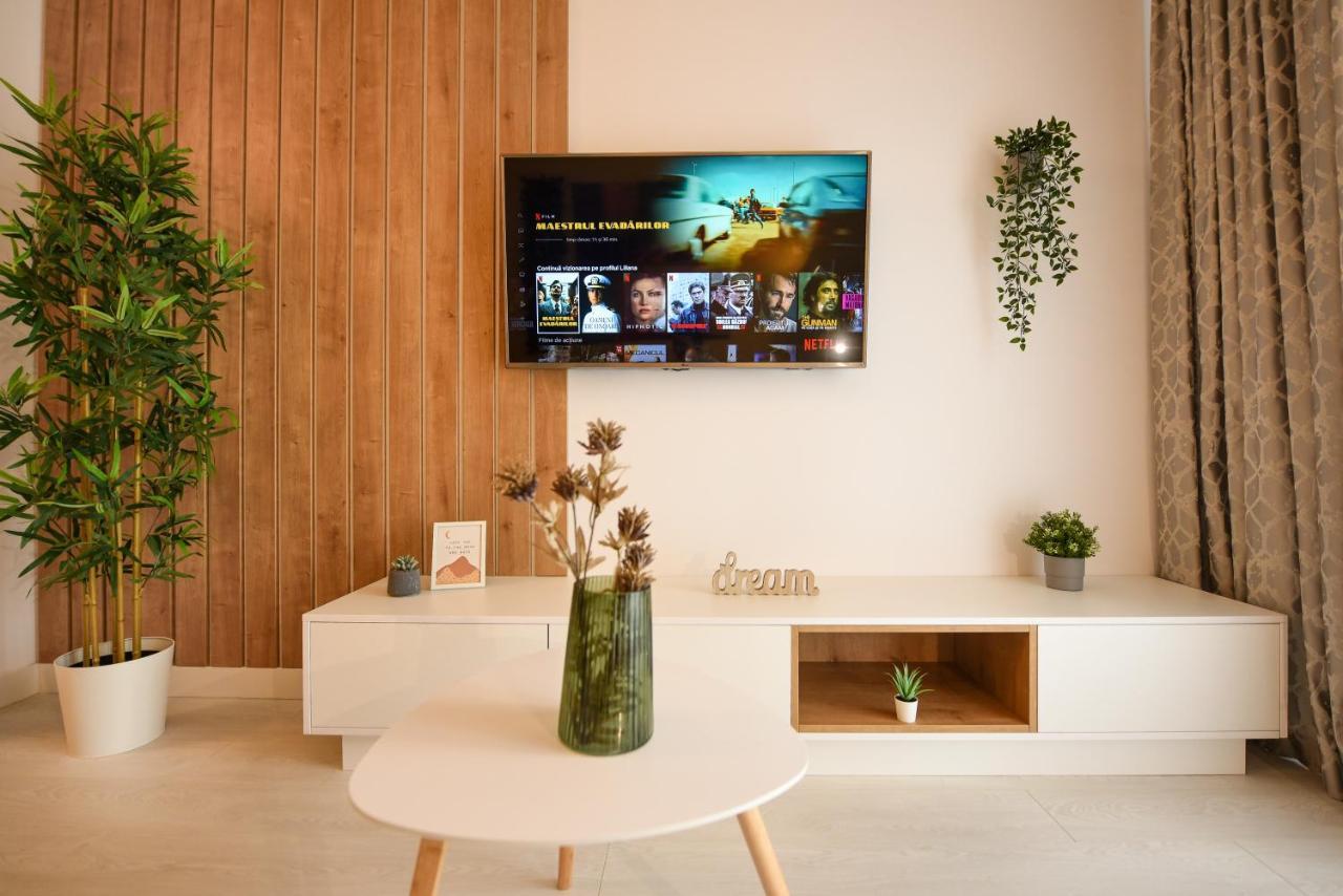 Apartament Colorful Fusion - Modern 1br Near Romexpo Center