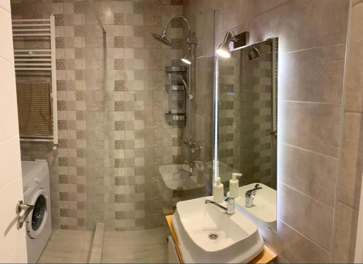 Retreat Luxury Near Presidential Palace Apartment *