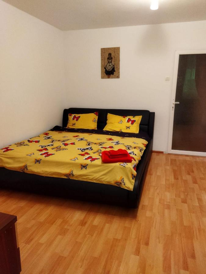 Apartamento Metroufavoritgarsoniera *
