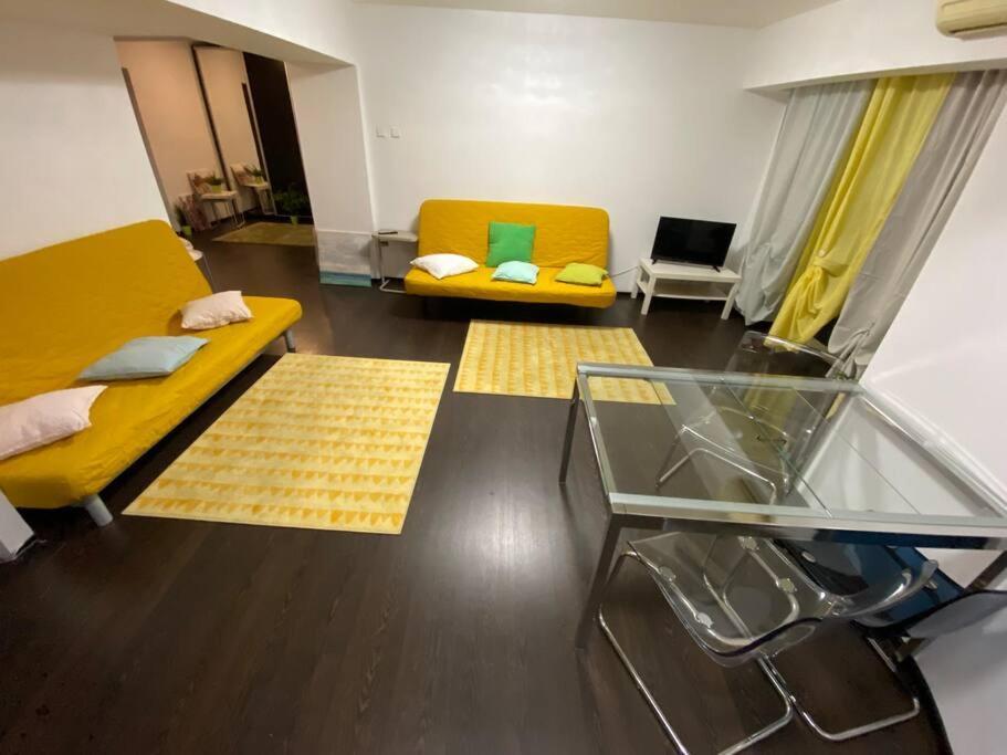 43 Apartment *