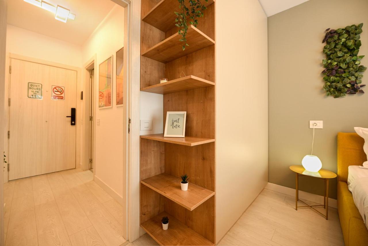 Apartament Colorful Fusion - Modern 1br Near Romexpo Center *