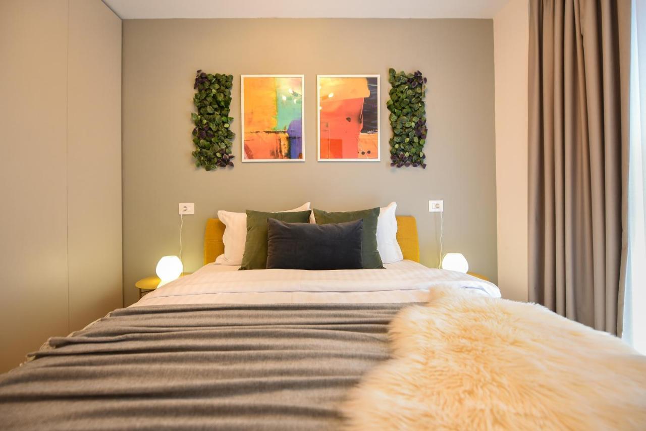 Colorful Fusion - Modern 1br Near Romexpo Center Apartament *