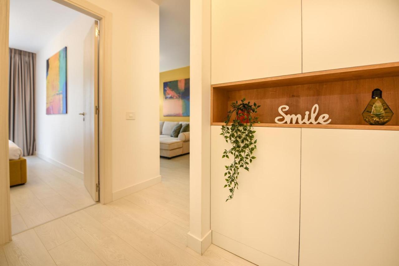 Colorful Fusion - Modern 1br Near Romexpo Center Apartament *