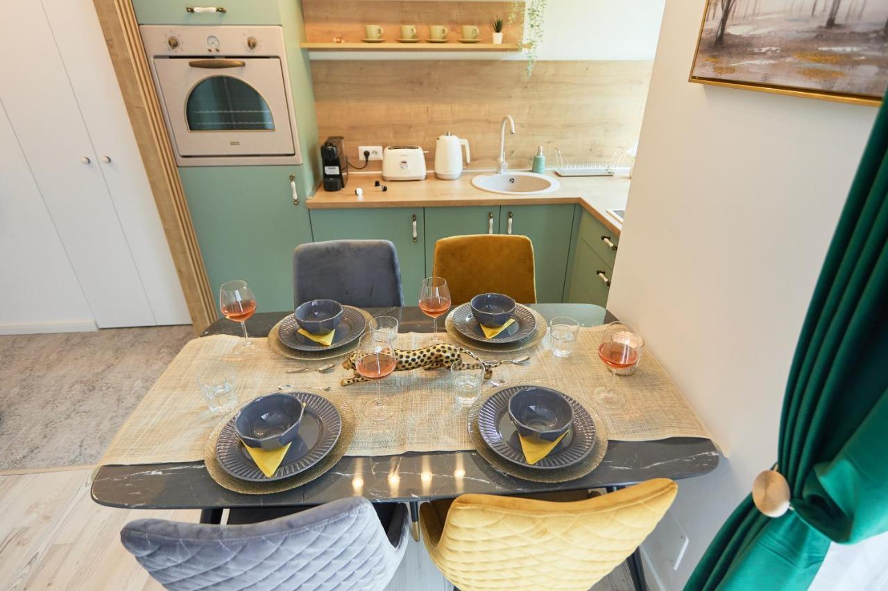 Voguish Apartment Bucharest