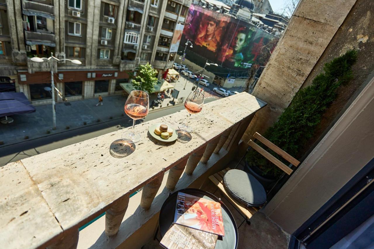 Voguish Apartment