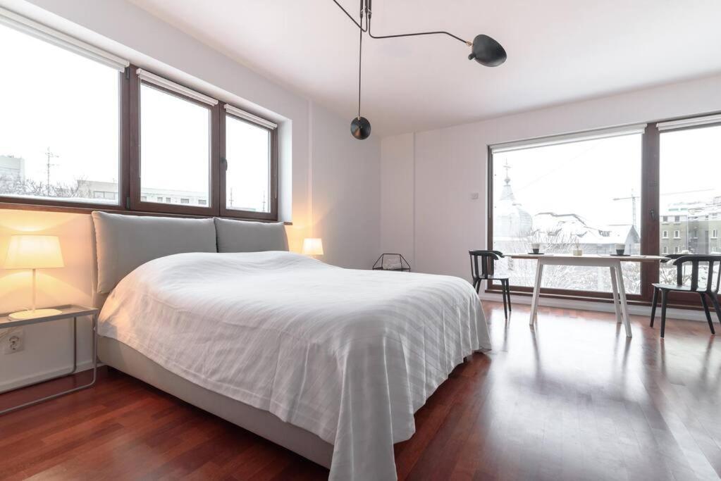 Bianco 16 - Studio Universitate - Old Town Bucareste