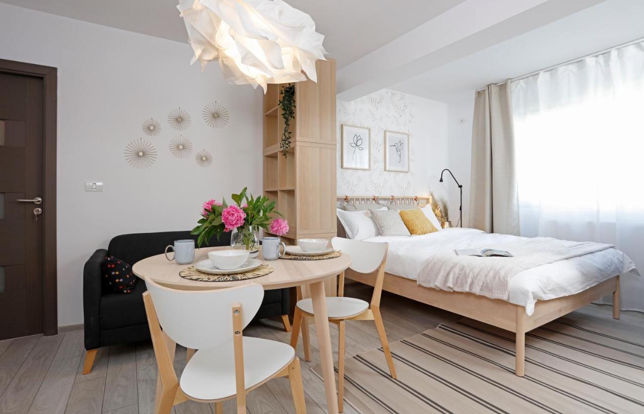 New & Cozy In Ghencea + Netflix * Bucharest