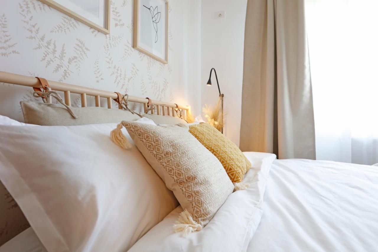 Apartment New & Cozy In Ghencea + Netflix
