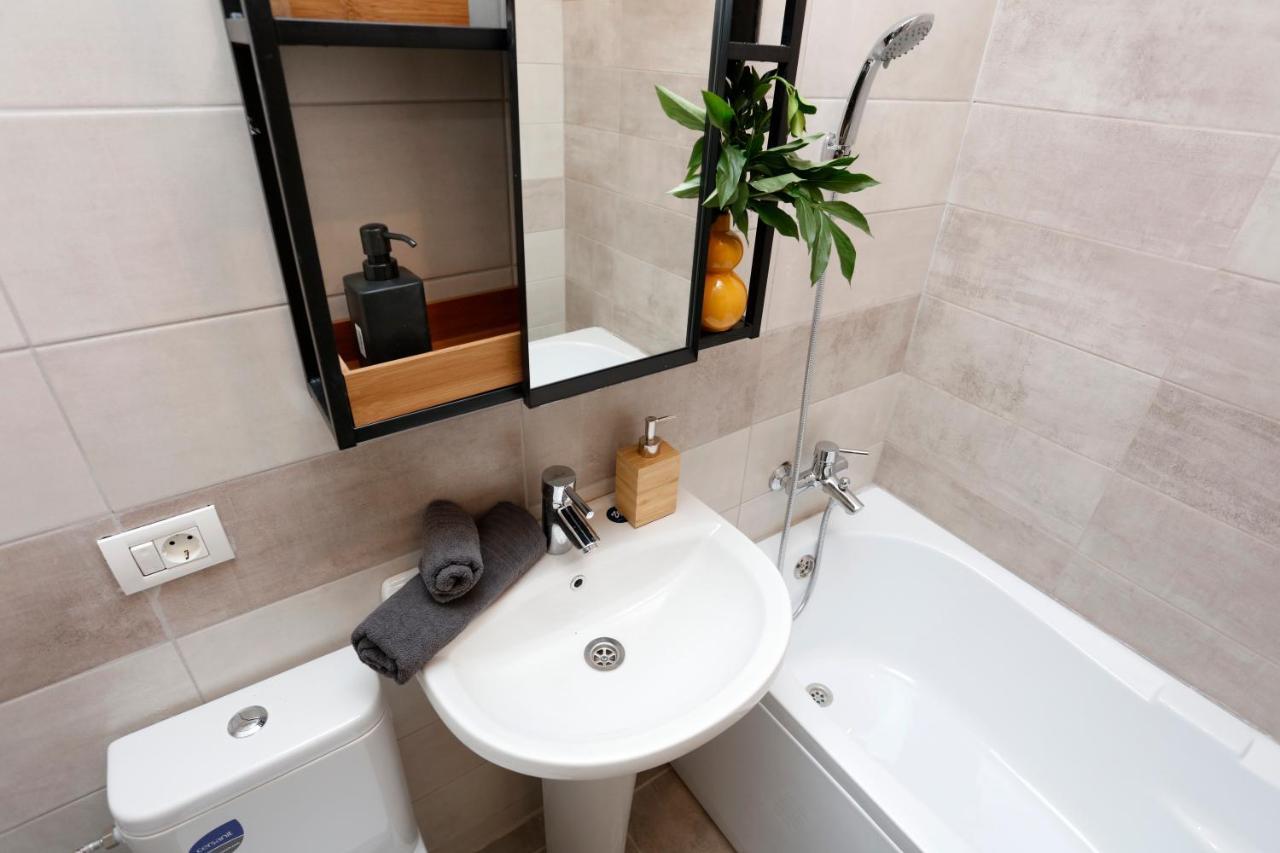 New & Cozy In Ghencea + Netflix Apartment *