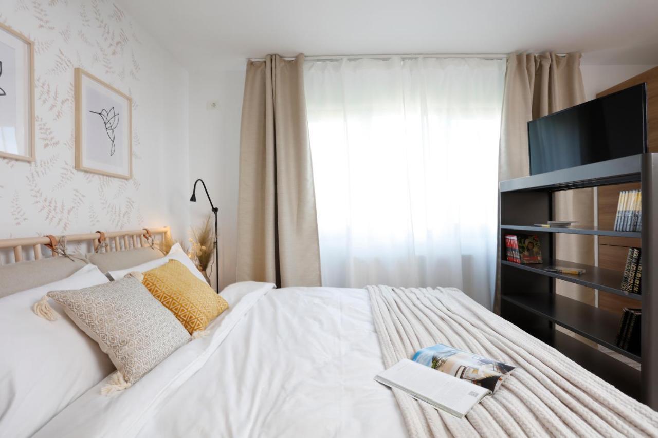 New & Cozy In Ghencea + Netflix Apartment