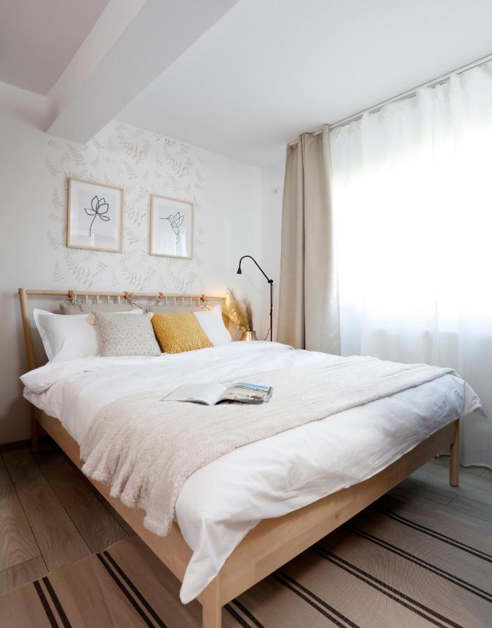 New & Cozy In Ghencea + Netflix Bucharest