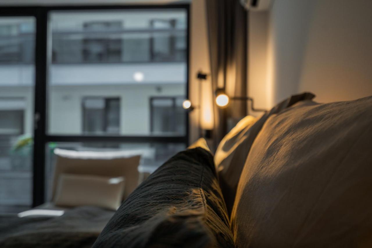 G34 - Modern @ Parliament Apartment