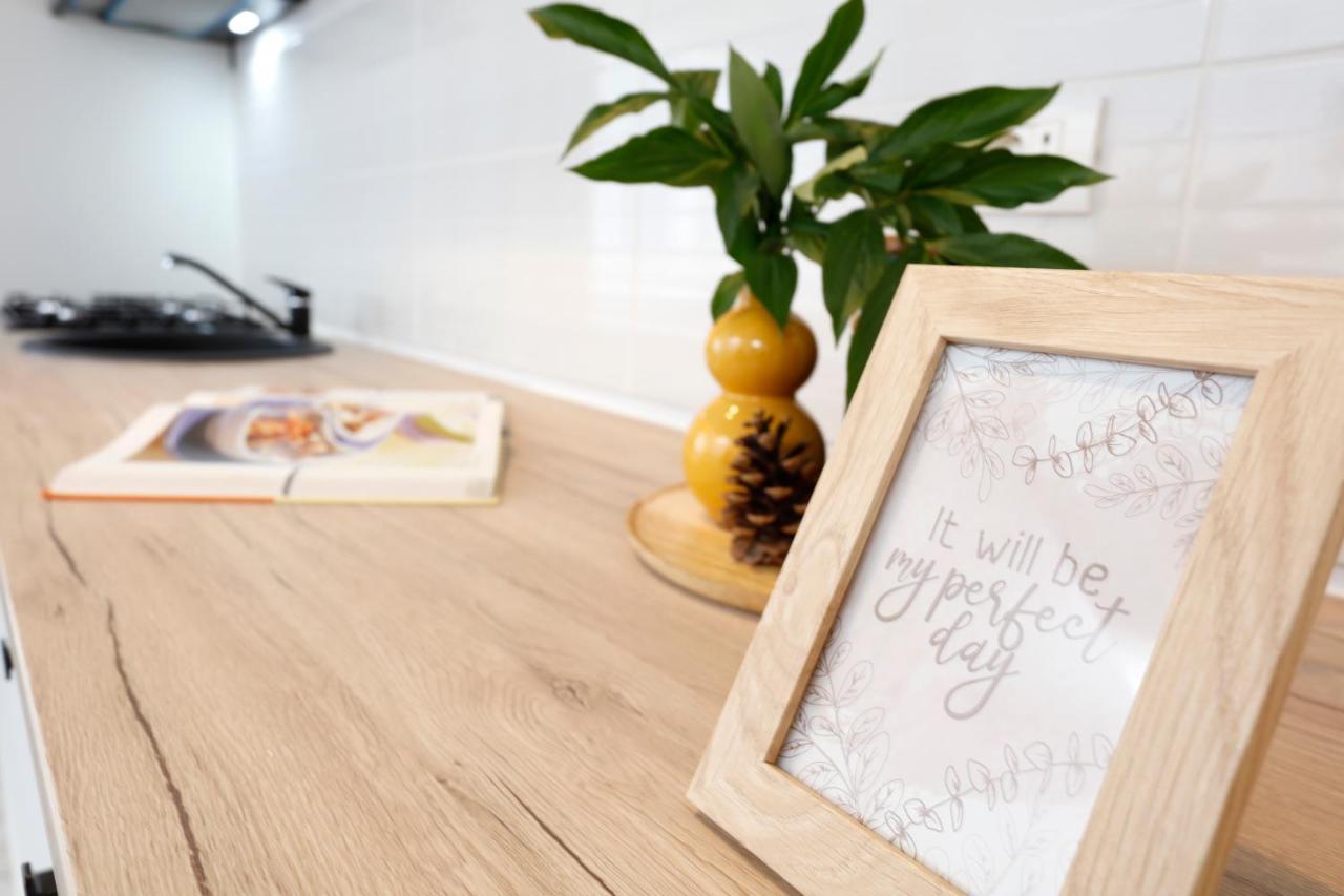 New & Cozy In Ghencea + Netflix * Bucharest