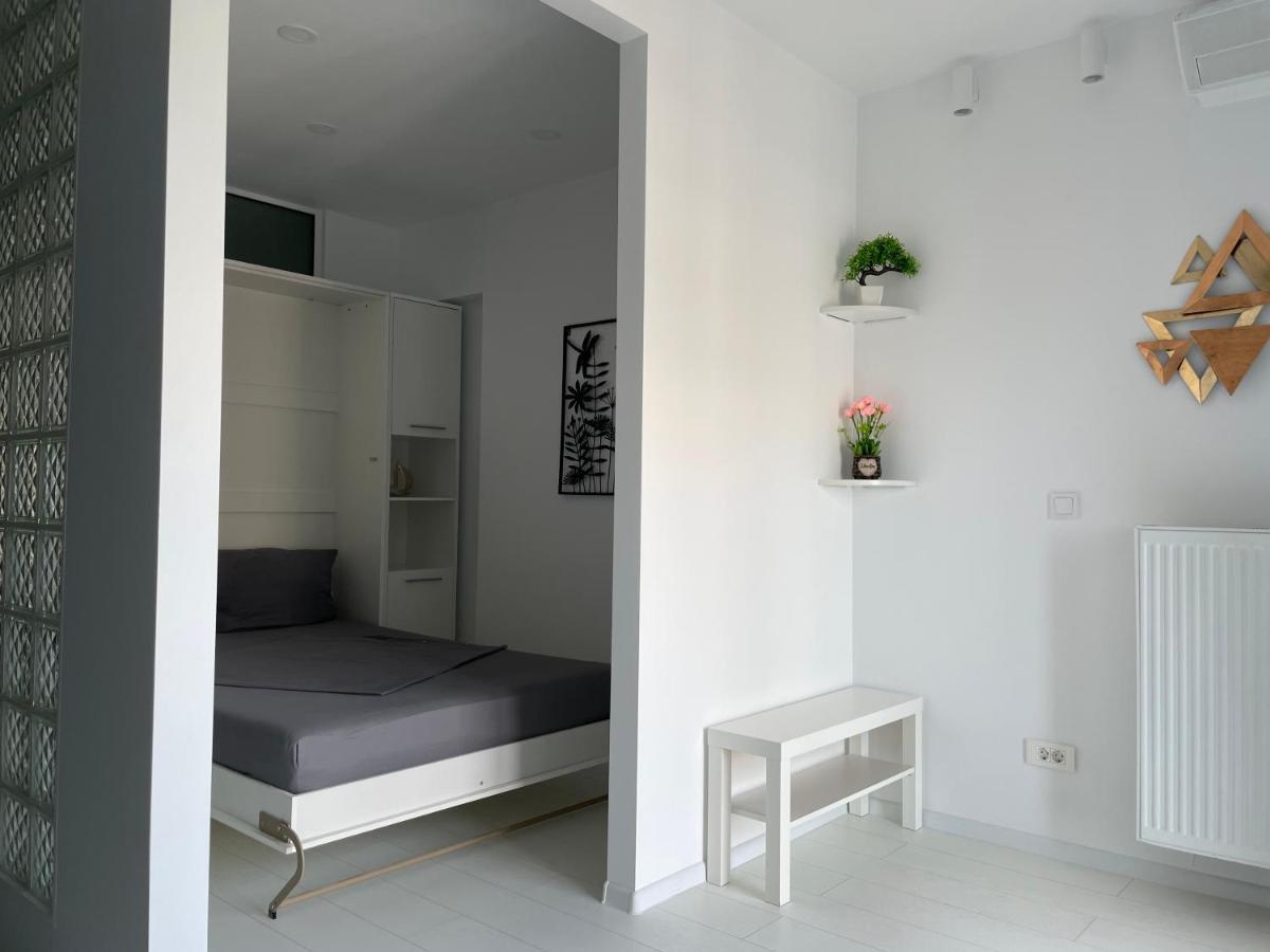 Luxury Westpark 2-room Lakeview W5 Apartment *