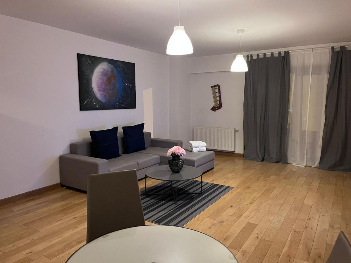 365 Apartamento Bucareste