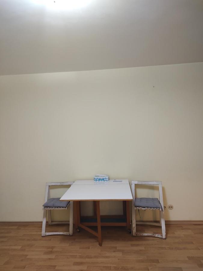 Bedroom In Centre Nearby Metro Bucharest