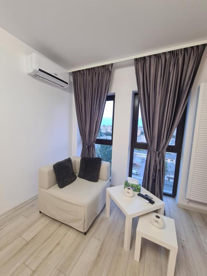Apartment Moghioros Park Dum2 *