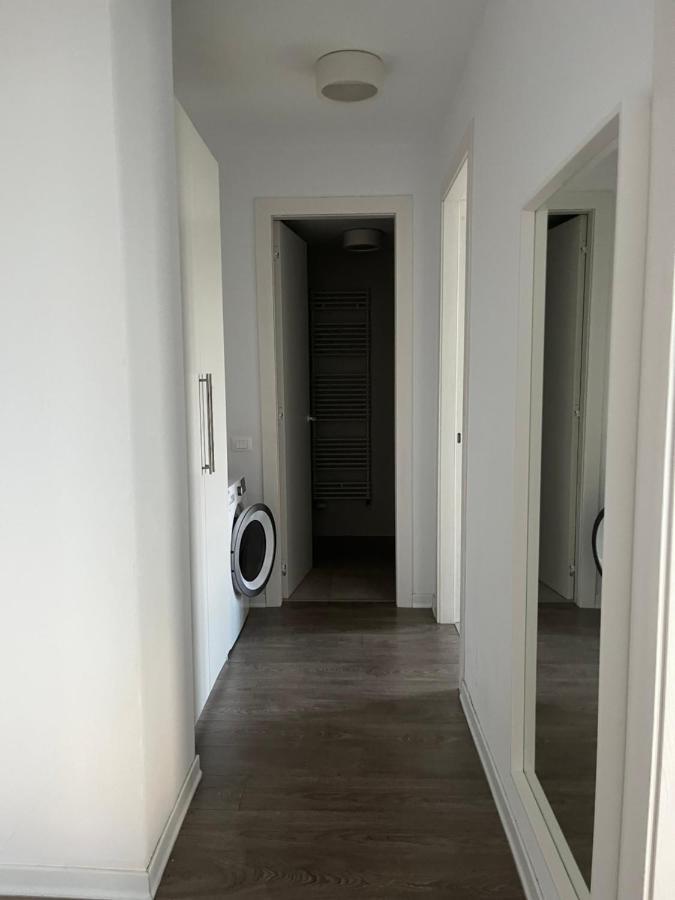 Apartament Aviatiei Lux Apartament 2 *