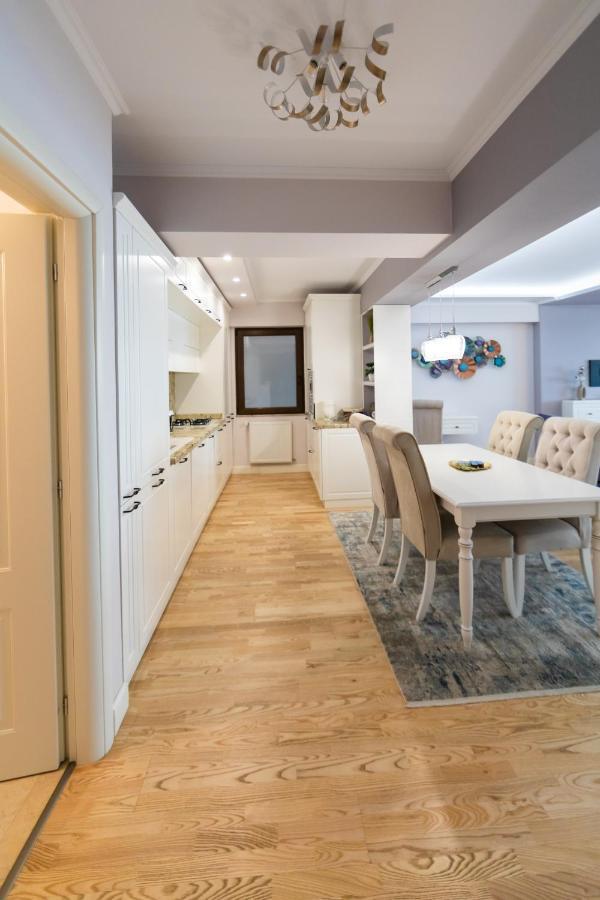 Saphir Stein 19th Apartament Bucureşti