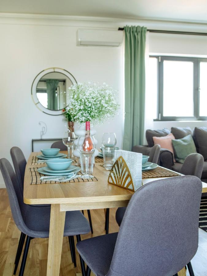 Sunny 3br Midtown Flat - Amazing View Balcony *
