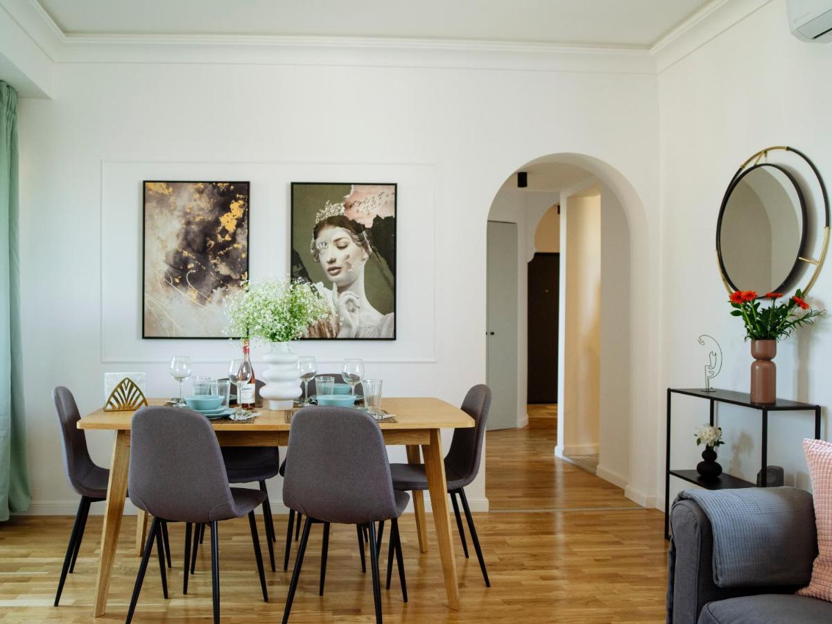 Sunny 3br Midtown Flat - Amazing View Balcony Apartment *